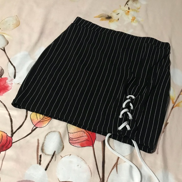 Skirt - Picture 2 of 4